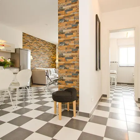 Duenenpalais App 18 公寓